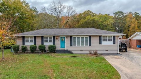 A home in Lindale