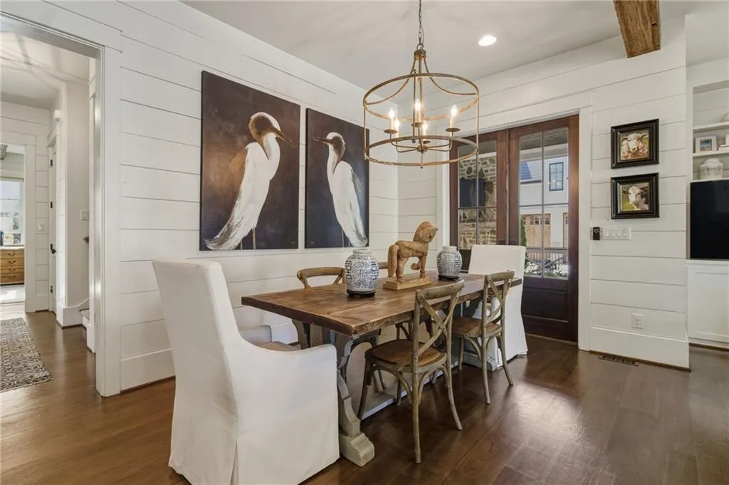 Roswell, Georgia 30075, United States, 5 Bedrooms Bedrooms, ,4 BathroomsBathrooms,Residential,Active,240853