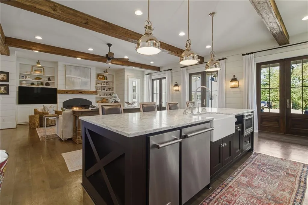 Roswell, Georgia 30075, United States, 5 Bedrooms Bedrooms, ,4 BathroomsBathrooms,Residential,Active,240853