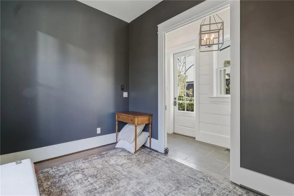 Roswell, Georgia 30075, United States, 5 Bedrooms Bedrooms, ,4 BathroomsBathrooms,Residential,Active,240853