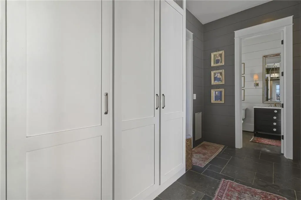 Roswell, Georgia 30075, United States, 5 Bedrooms Bedrooms, ,4 BathroomsBathrooms,Residential,Active,240853