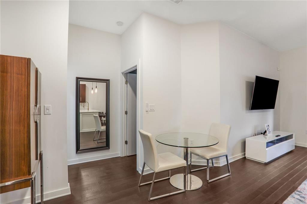 870 Inman Village Parkway NE 222