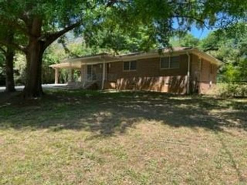 A home in Powder Springs