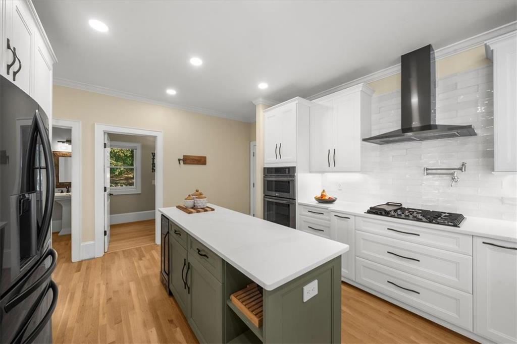 Bay Colony - Residential