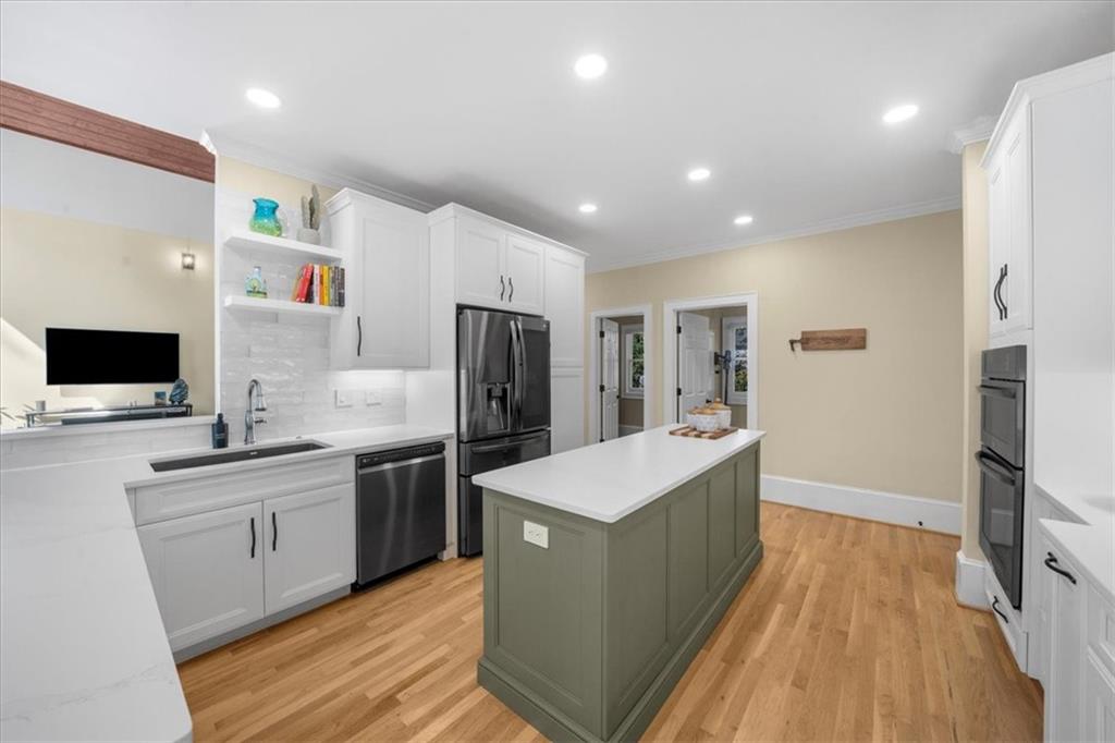 Bay Colony - Residential