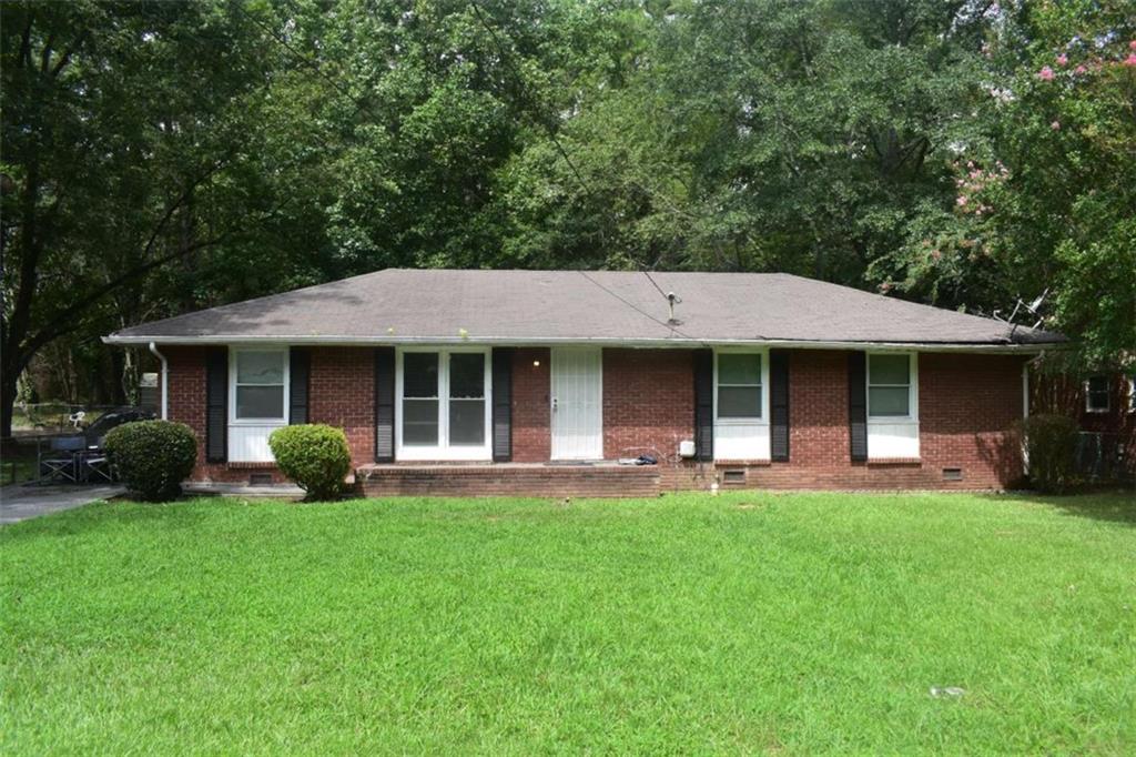 Investor Special! Spacious 4-bedroom, 1 Full bath home with tons of potential. Perfect for new or seasoned investors looking for their next project. The second bathroom is already started and just needs to be completed to add instant value and functionality. Generous floor plan with great bones, ready for your vision and updates. Conveniently located near shopping, schools, and transportation. Don't miss the chance to add this income-producing property to your portfolio!