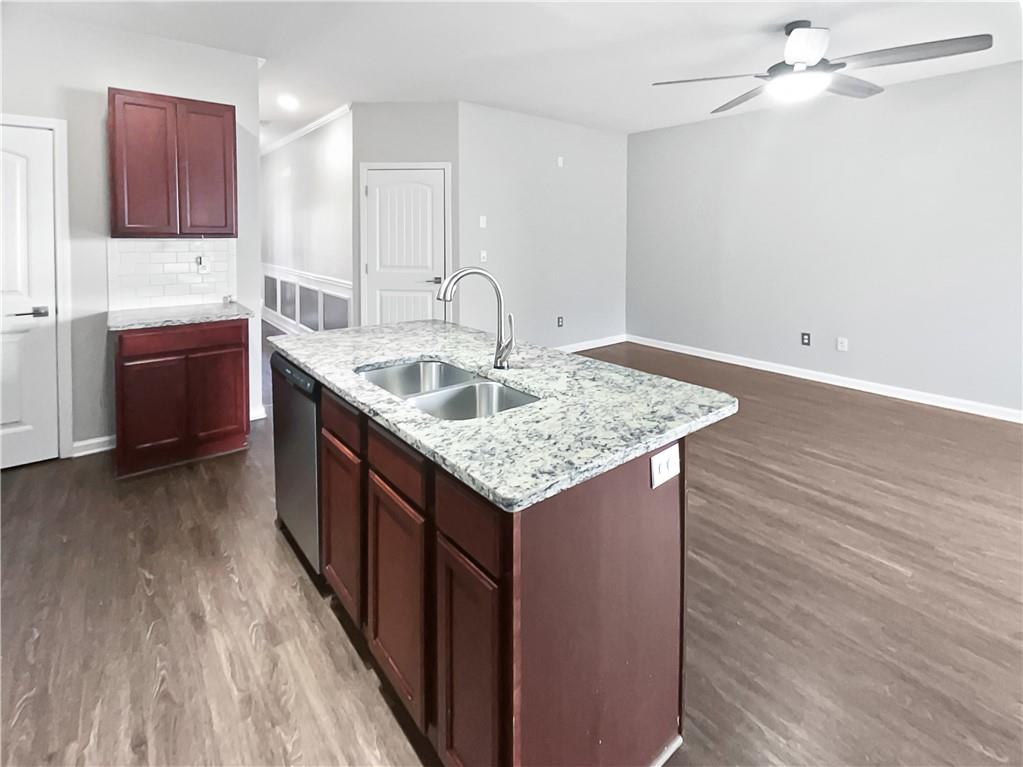 3194 Haynes Park Drive, Lithonia, Georgia image 3