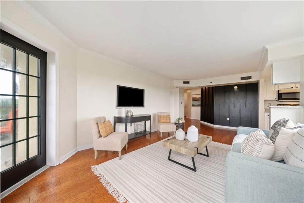 795 Hammond Drive 808