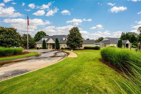 A home in Dacula