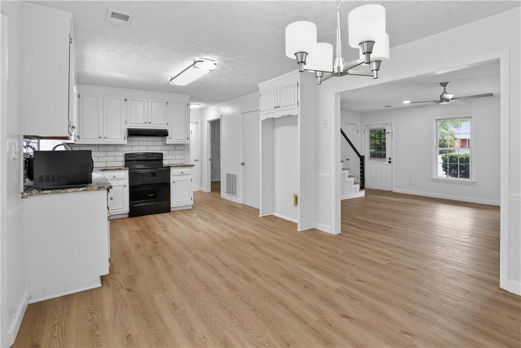 2115 Huntington Drive