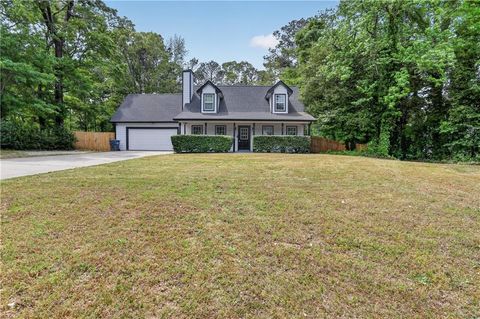 Photo of 2115 Huntington Drive, Loganville, GA 30052 (MLS # 7755929)