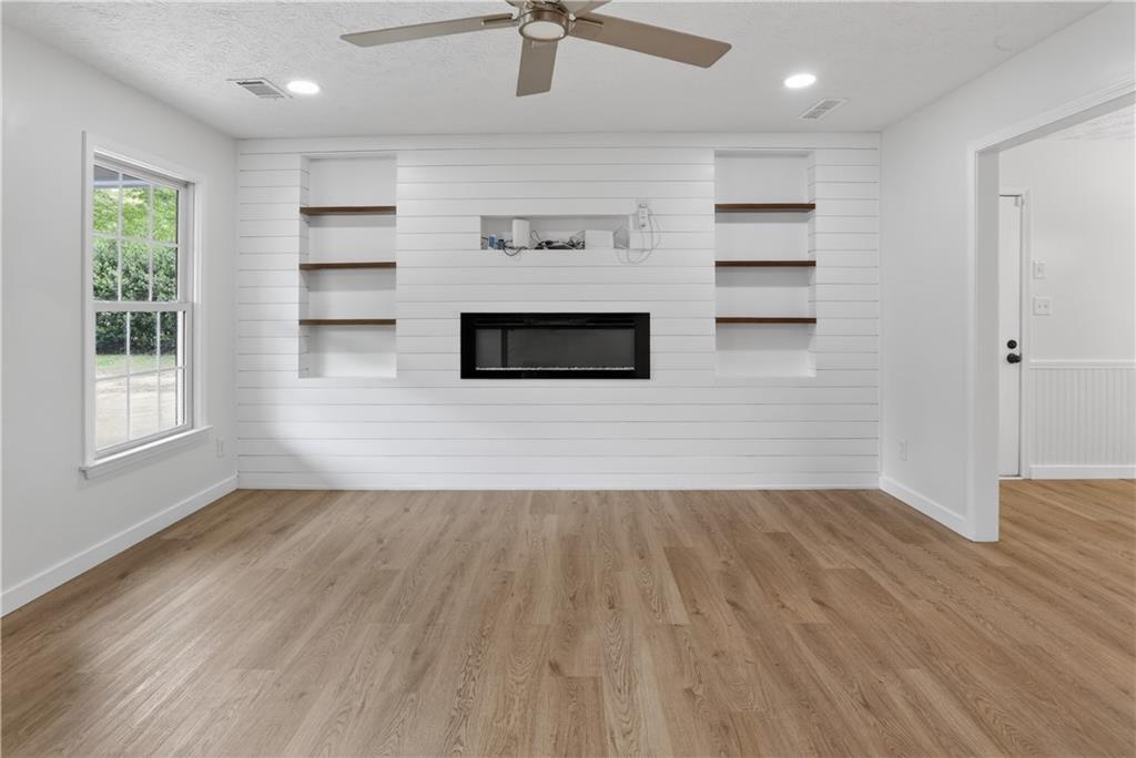 2115 Huntington Drive