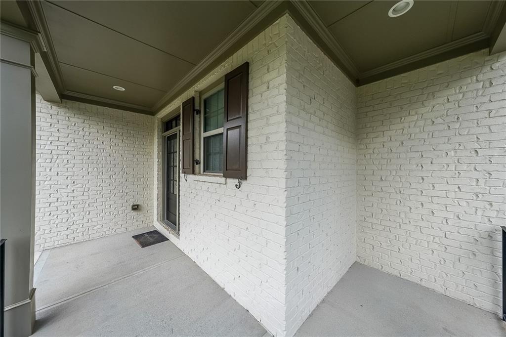 633 Wynnewood Court SW