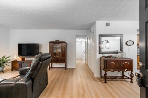 Condo For Sale - 3160 Seven Pines Court #110<br/> Cobb County, Atlanta, GA 30339