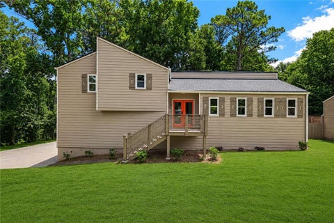 Homes For Sale - 3650 Autumn Leaves Lane<br/> Marietta, GA 30066