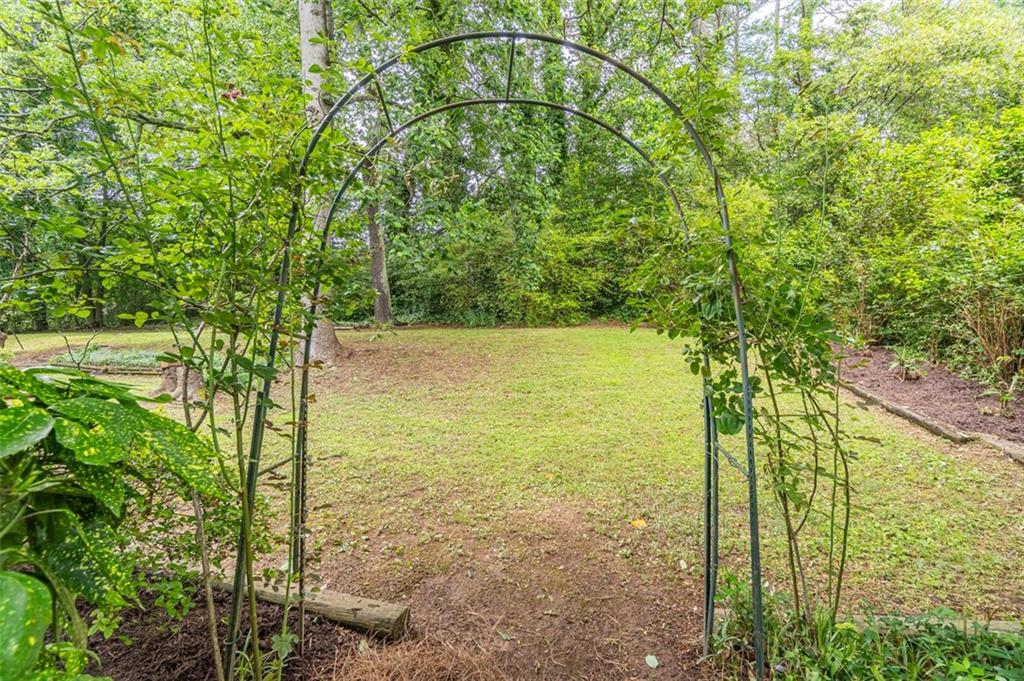 4171 Whispering Forest Court, Lilburn, Georgia image 35