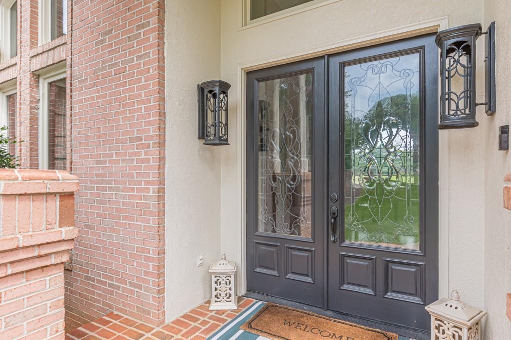 3718 Lake Vista