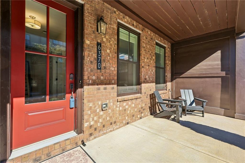 6370 Cortland Walk