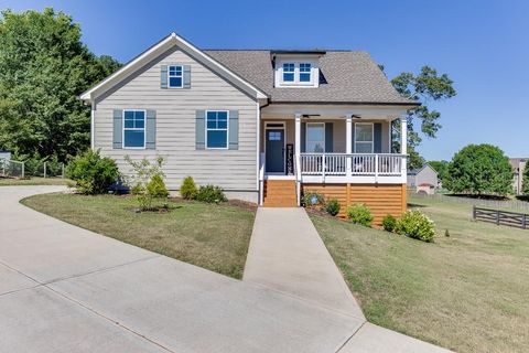 A home in Hoschton