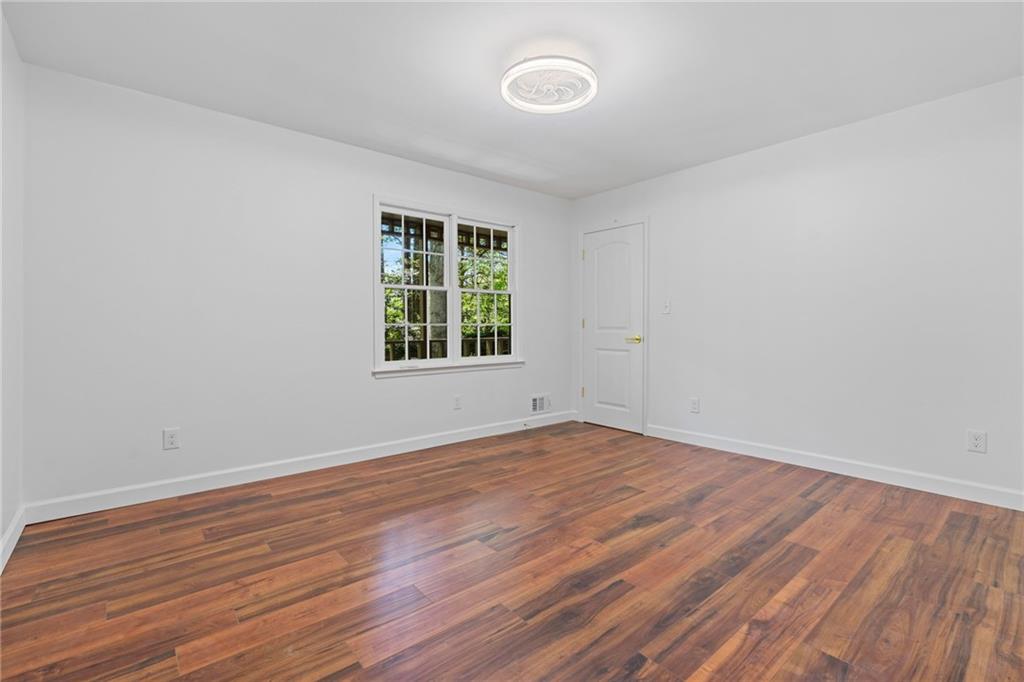 255 White Pines Drive, Alpharetta, Georgia image 21