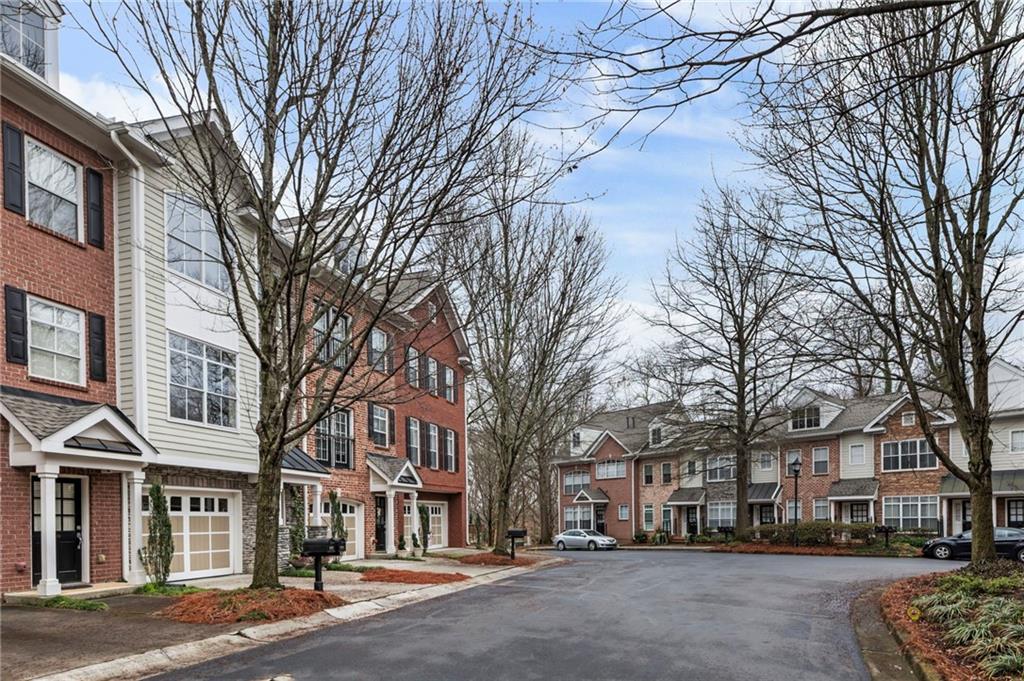 5460 Glenridge Park 1303