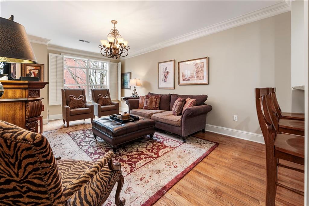 5460 Glenridge Park 1303