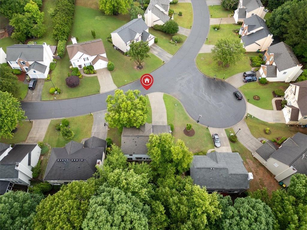 10795 Glenbarr Drive, Johns Creek, Georgia image 33