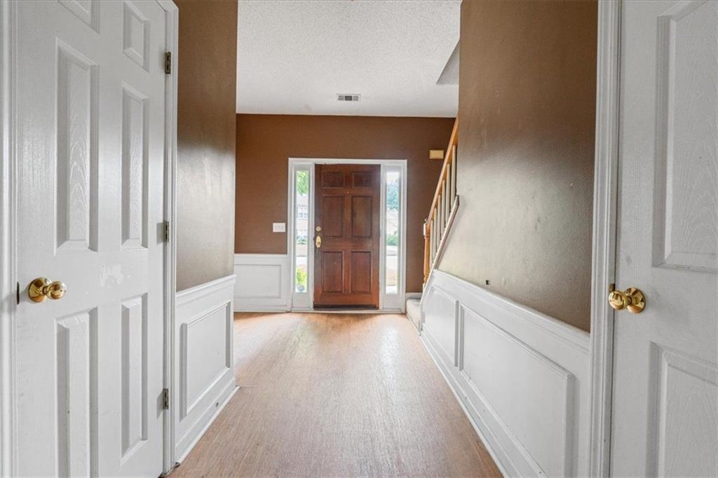 10795 Glenbarr Drive