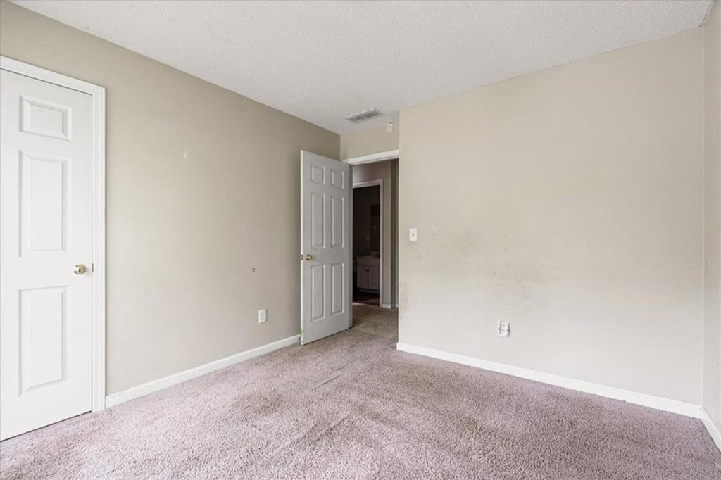 10795 Glenbarr Drive, Johns Creek, Georgia image 24
