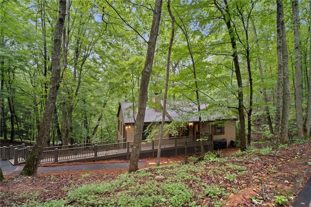 8 White Oak Knoll