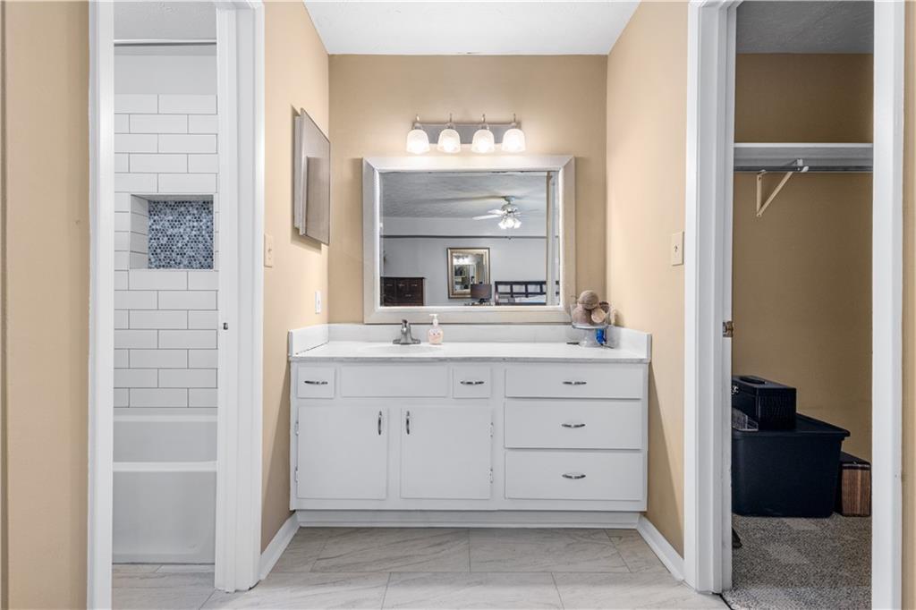 Chimney Trace - Residential