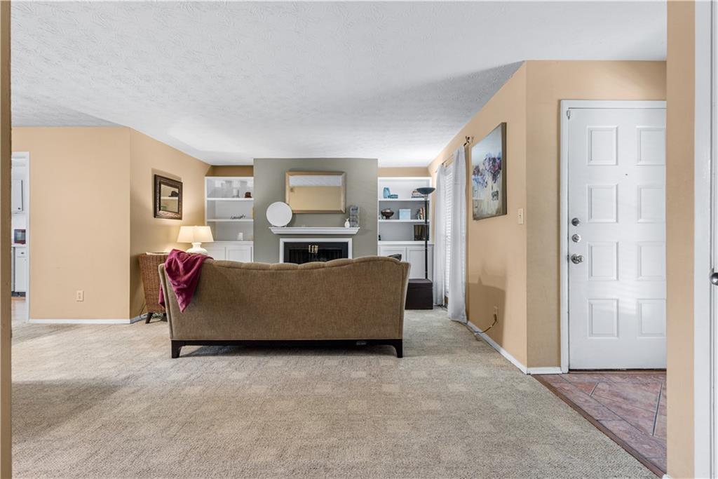 Chimney Trace - Residential