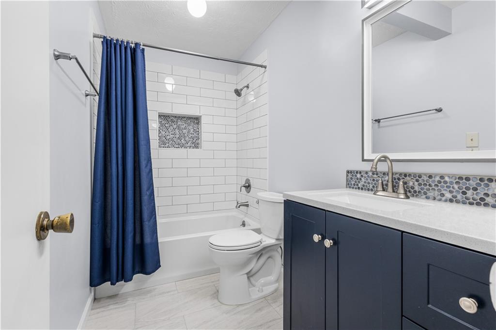 Chimney Trace - Residential