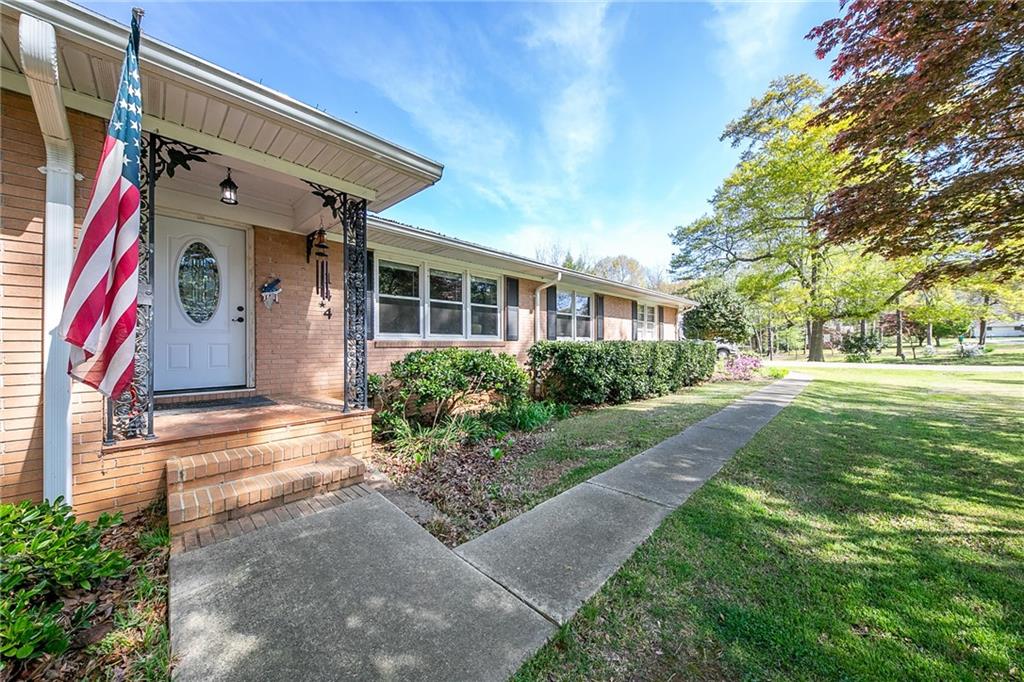 144 Gilmer Street, Lavonia, Georgia image 3