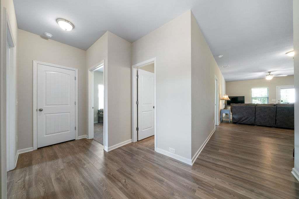 38 Woody Way