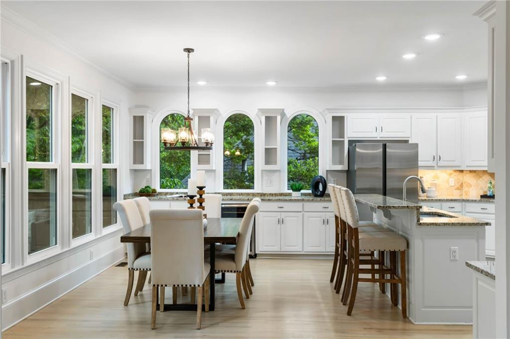 790 Thornberry Drive, Alpharetta, Georgia image 12