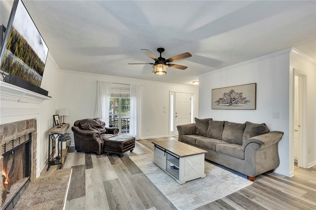 5407 Palmetto Court, Flowery Branch, Georgia image 3