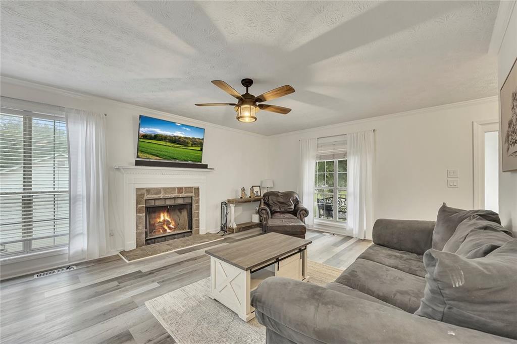 5407 Palmetto Court, Flowery Branch, Georgia image 4
