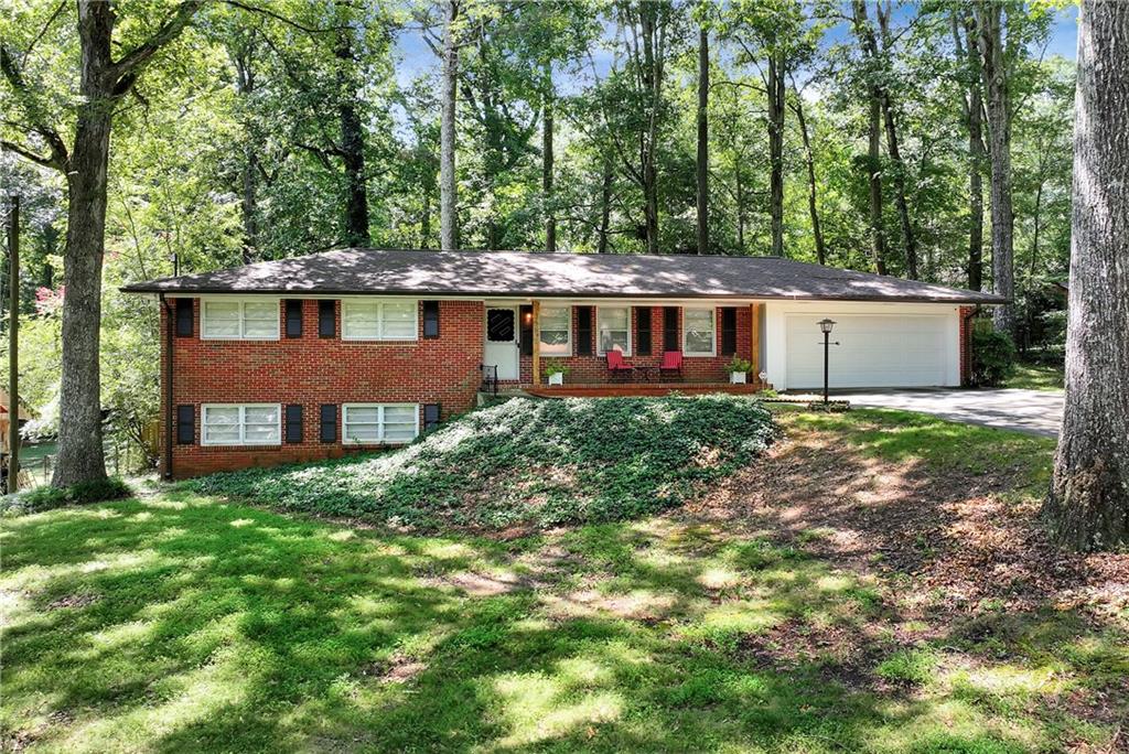 5582 Brady Drive