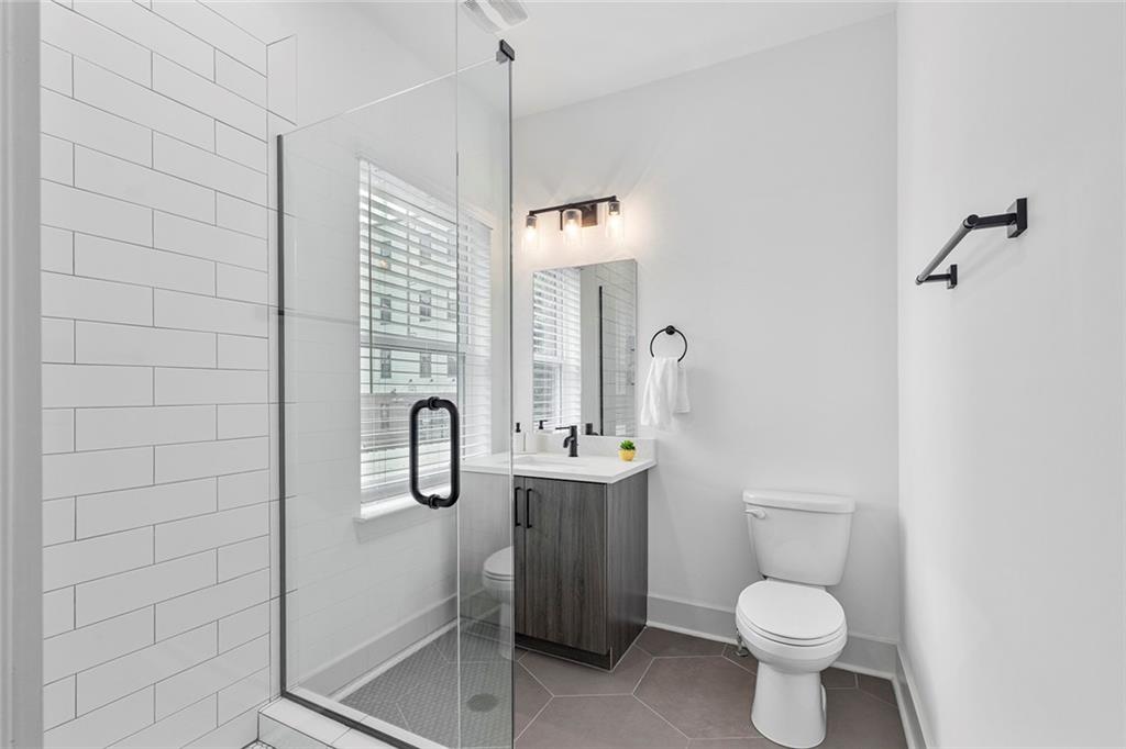 764 Memorial - Residential