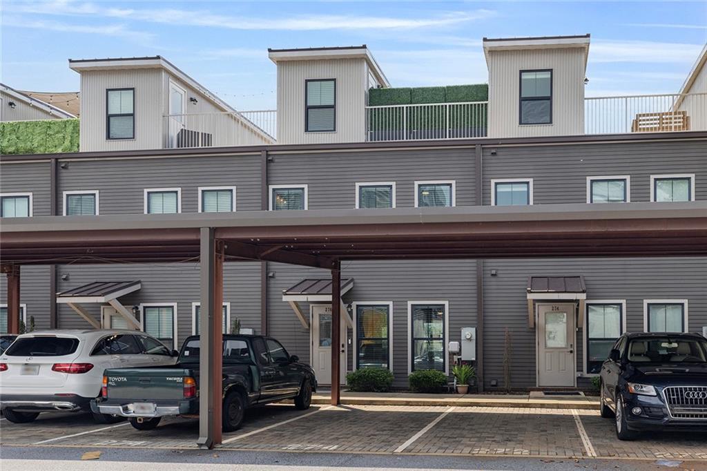 764 Memorial - Residential