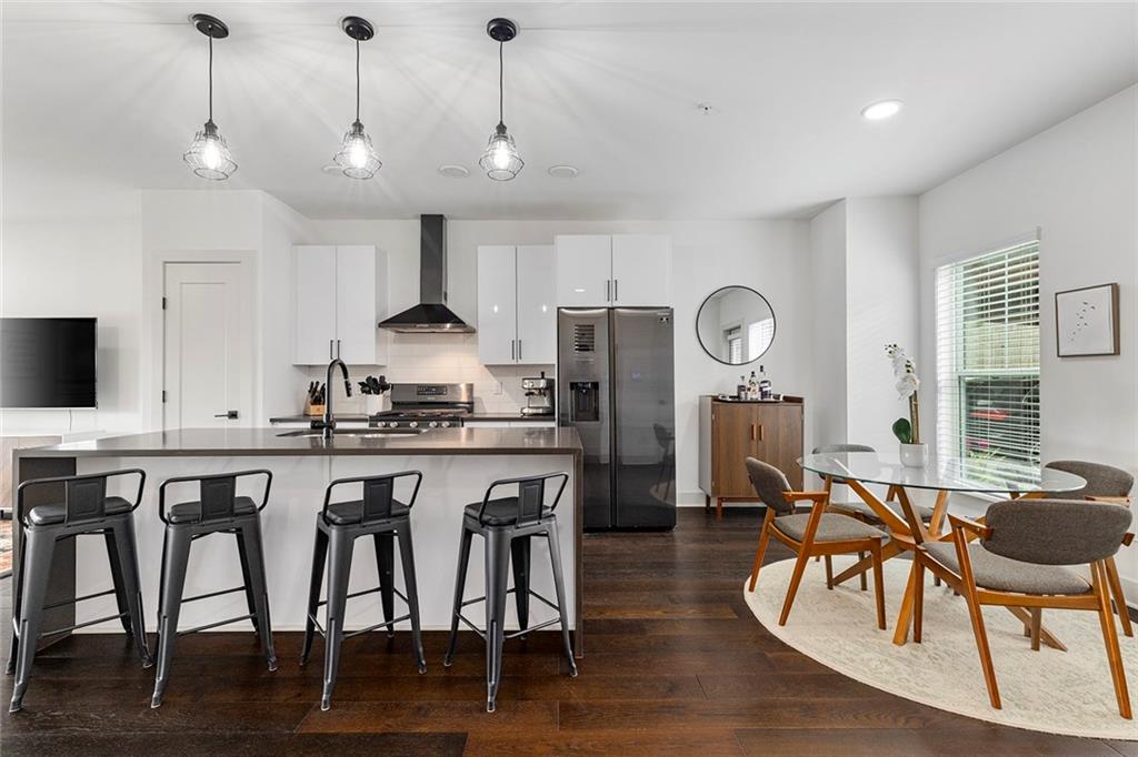 276 Estoria Street SE