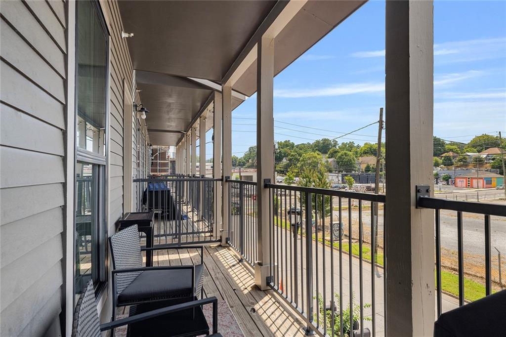 764 Memorial - Residential