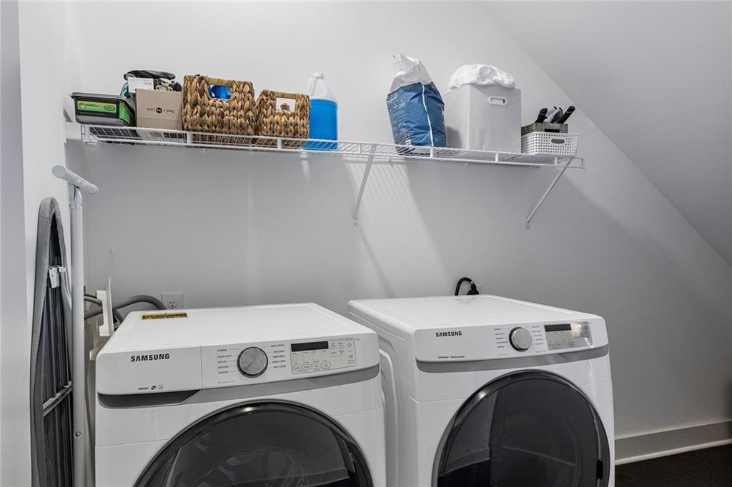 764 Memorial - Residential