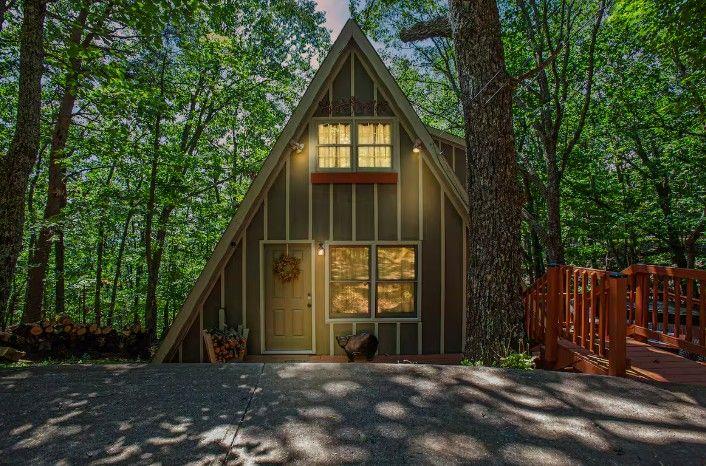 608 Moss Patch Trail