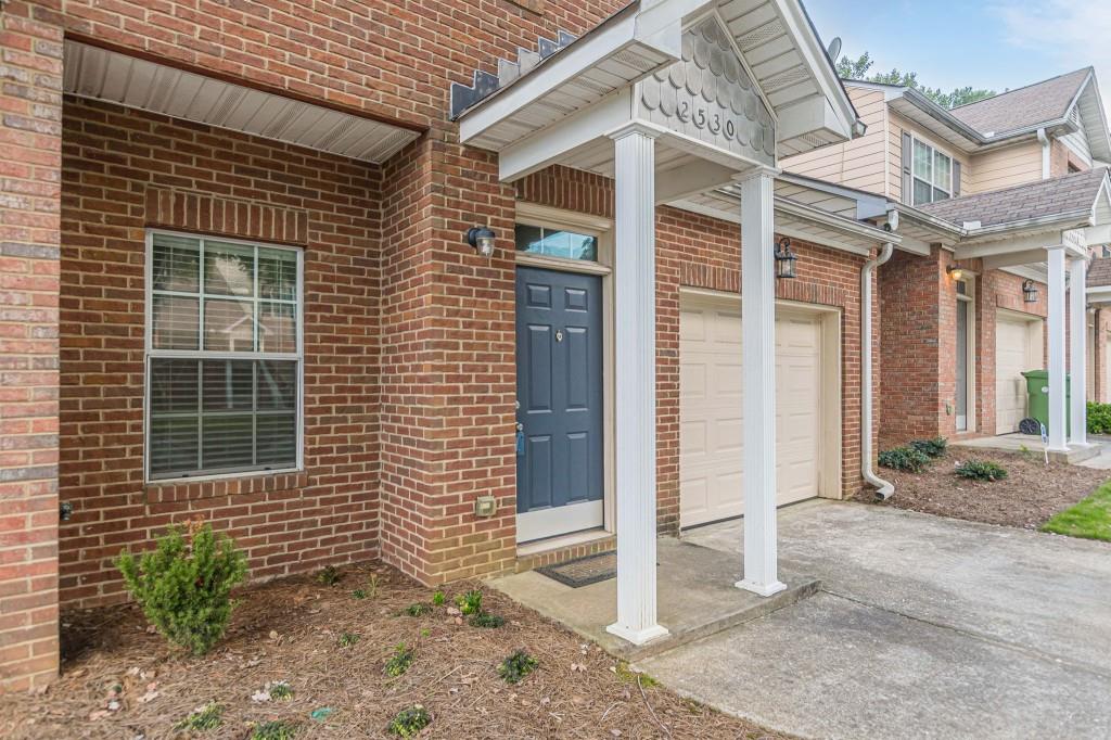 2530 Laurel Circle NW