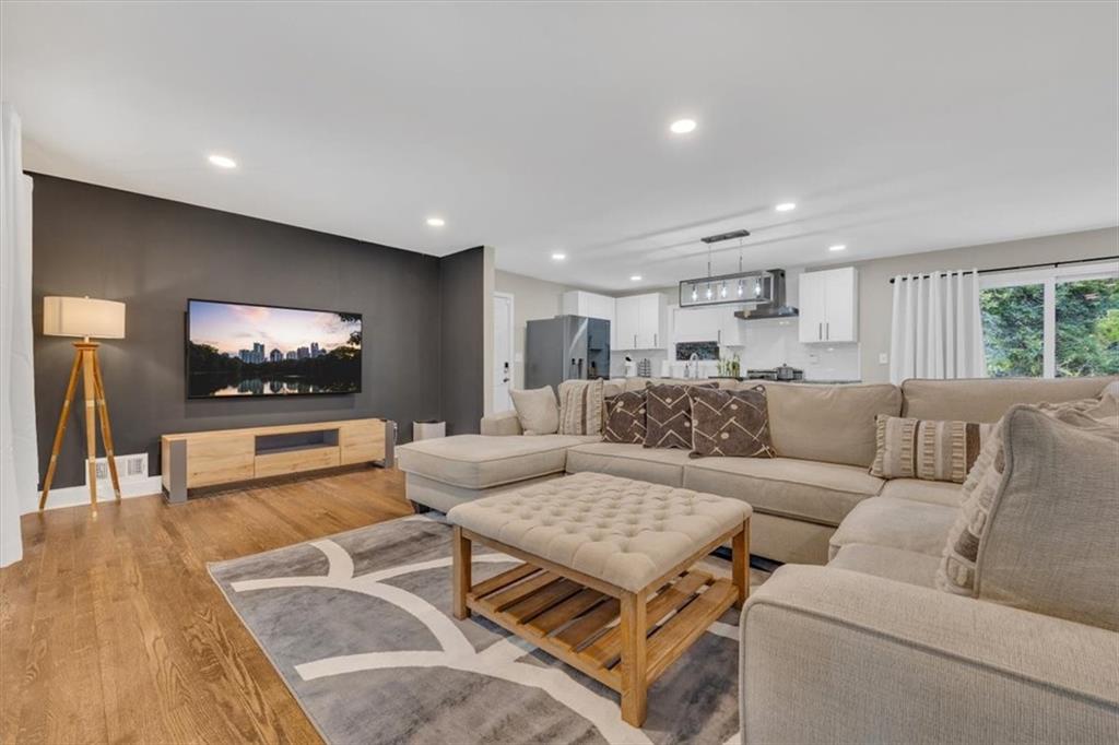 2271 Columbia Drive