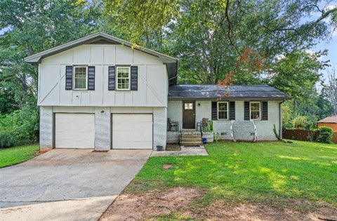 Photo of 2311 Maryland Court, Decatur, GA 30032 (MLS # 7845774)