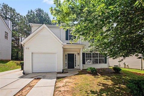 Homes For Sale - 4518 Swan Trace<br/> Fulton County, Atlanta, GA 30349