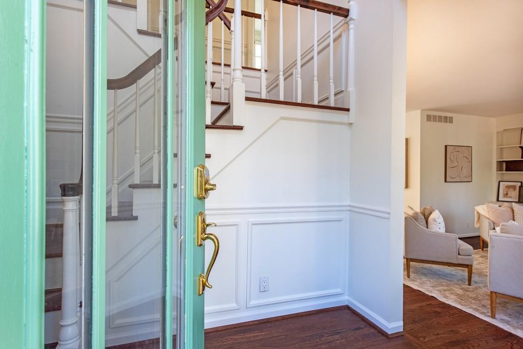 3850 Cedar Cliff Court SE